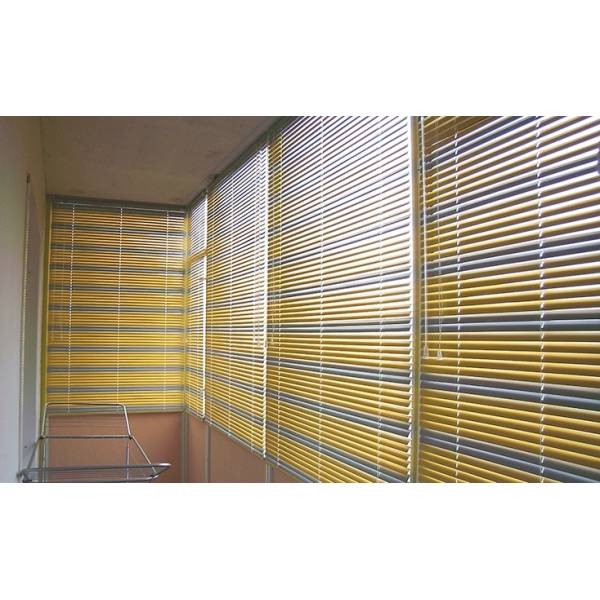 Горизонтальные жалюзи на балкон